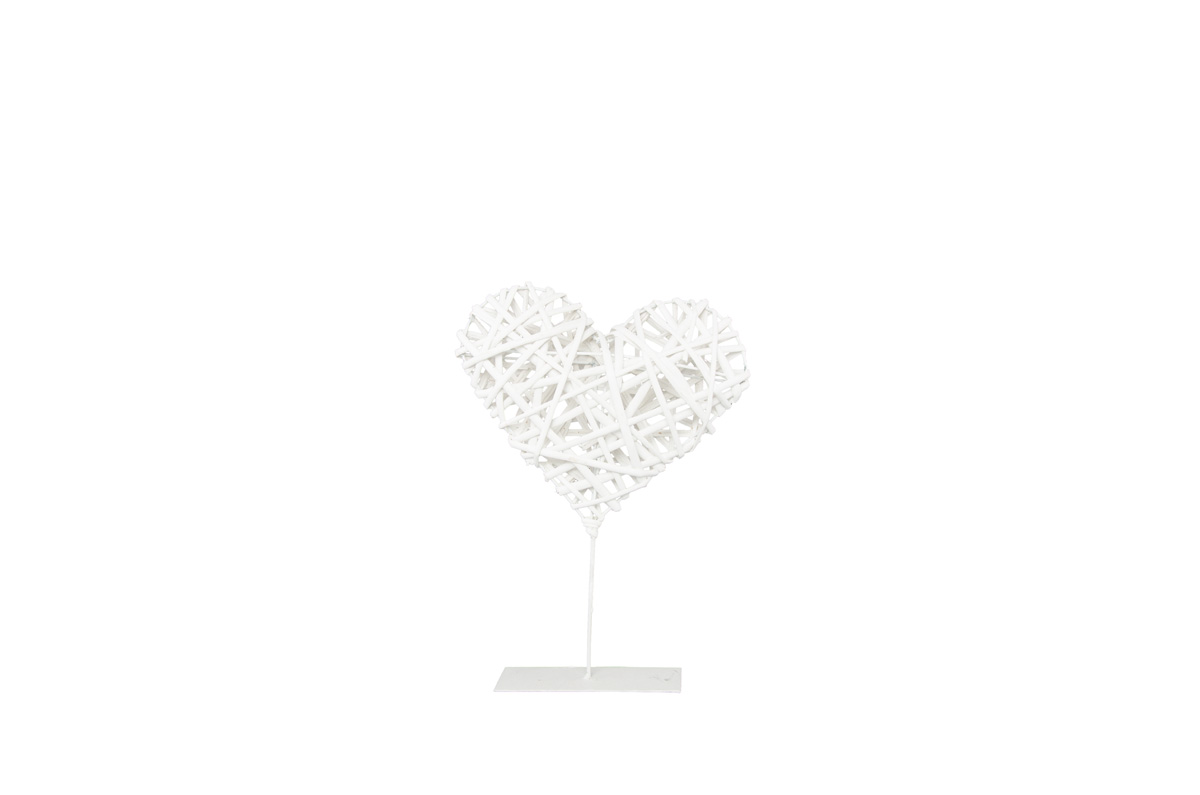 Coeur rotin sur pied
